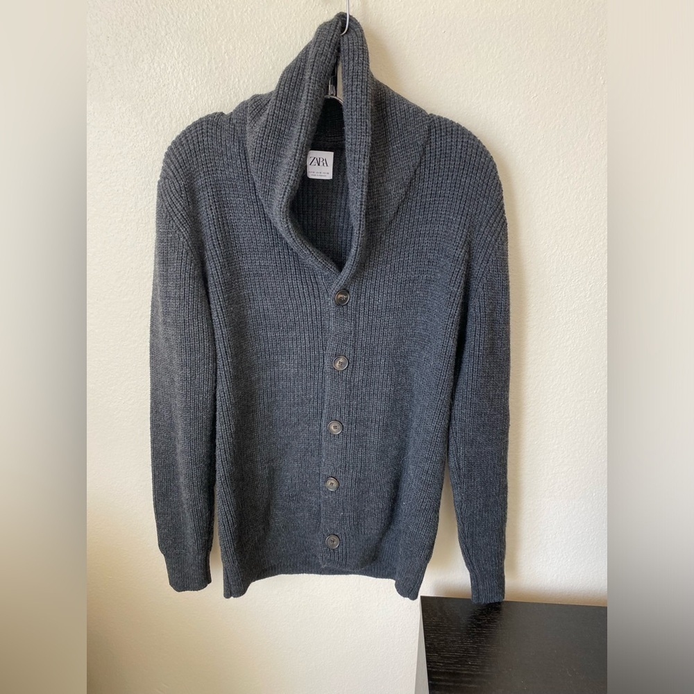Zara Men’s Knit Chunk Grey Button Down Cardigan Sweater Size M